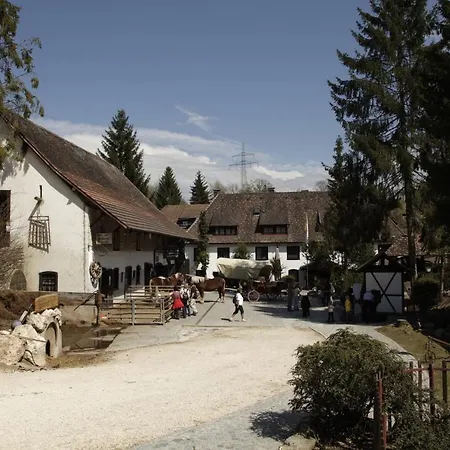Erlebnisgastronomie Lochmuhle Hotel Eigeltingen