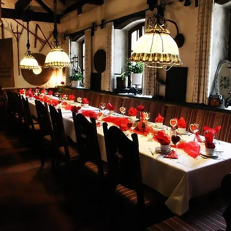 Hotel Erlebnisgastronomie Lochmuhle 3*