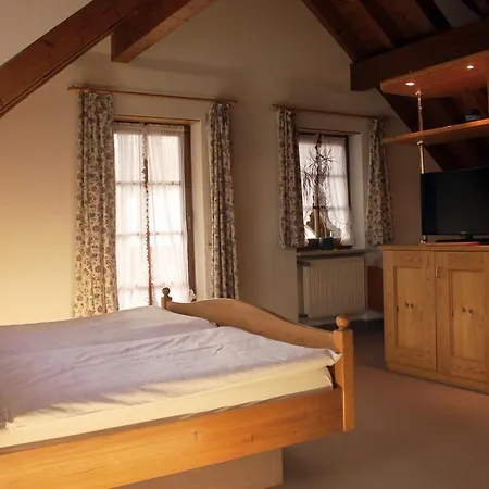 Erlebnisgastronomie Lochmuhle Eigeltingen