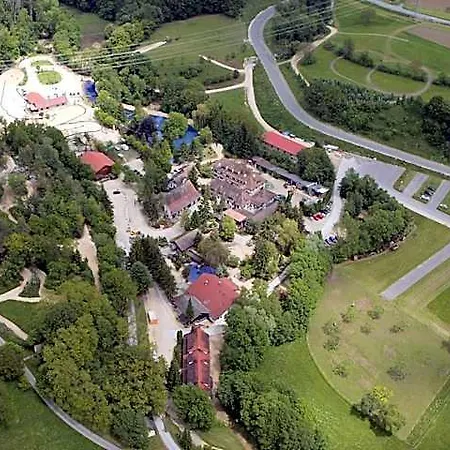 Erlebnisgastronomie Lochmuhle 3*