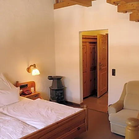 Hotel Erlebnisgastronomie Lochmuhle 3*