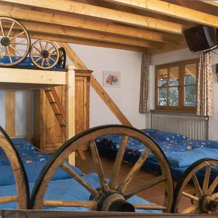 Erlebnisgastronomie Lochmuhle Hotel 3*