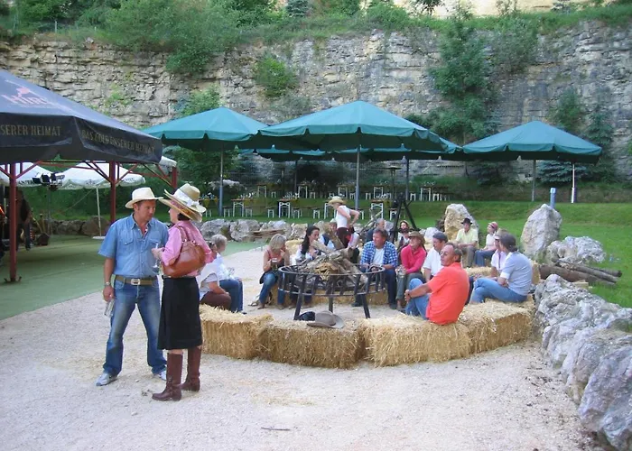 Erlebnisgastronomie Lochmuhle فندق