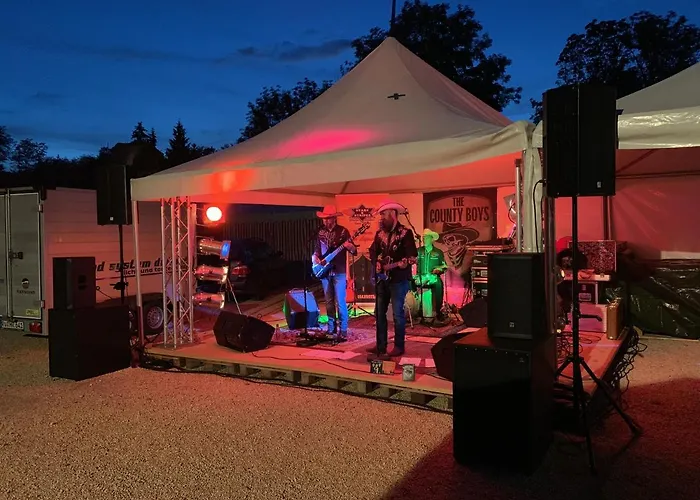 Erlebnisgastronomie Lochmuhle فندق