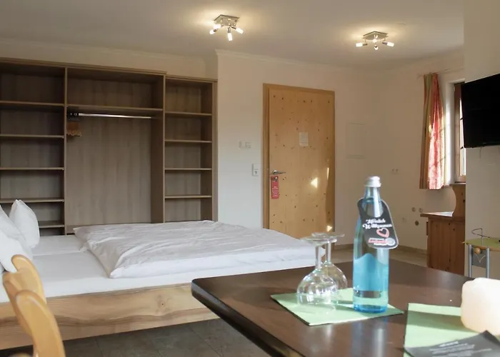 Erlebnisgastronomie Lochmuhle فندق Eigeltingen