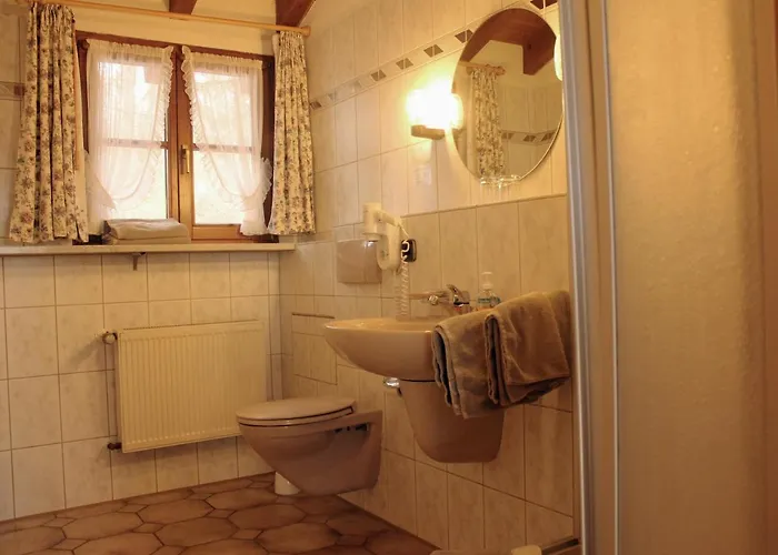 Erlebnisgastronomie Lochmuhle 3* Eigeltingen